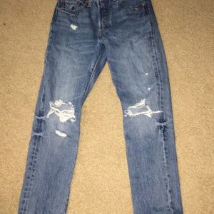 Women’s Levi jeans